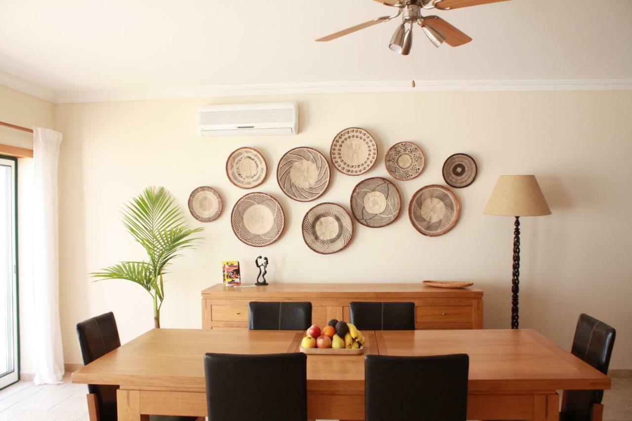 Casa Lua Guesthouse บูร์เกา ภายนอก รูปภาพ
